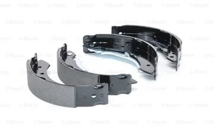 BOSCH Zestaw szczęk hamulcowych 0 986 487 585 - Szczęki hamulcowe - miniaturka - grafika 1