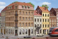 Kolejki i akcesoria - Auhagen Kamienica narożna na Schmidt 10 Auhagen 11447 - miniaturka - grafika 1